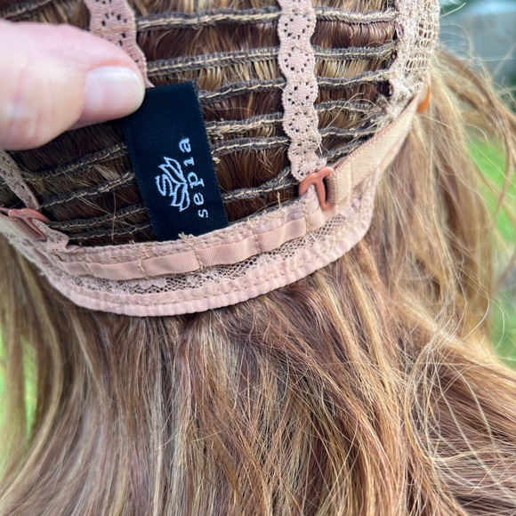 Sepia Strawberry Blonde with highlights wig - Picture 6 of 7